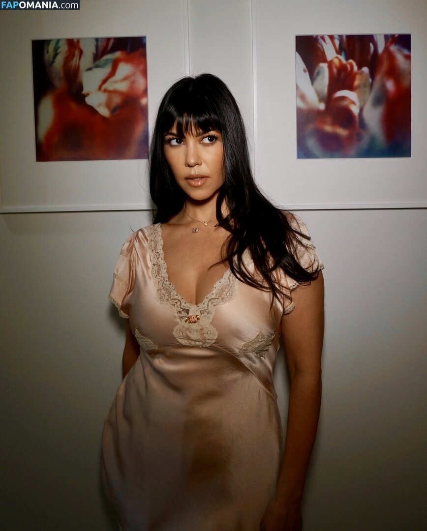 Kourtney Kardashian / kourtneykardash Nahý OnlyFans  Uniklá fotka #88