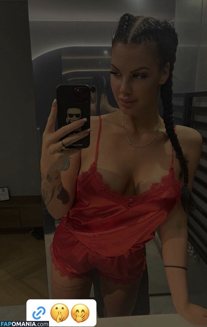 Chloe / Krattinger Kitti / Krtt_ngr / krttngr Nahý OnlyFans  Uniklá fotka #1