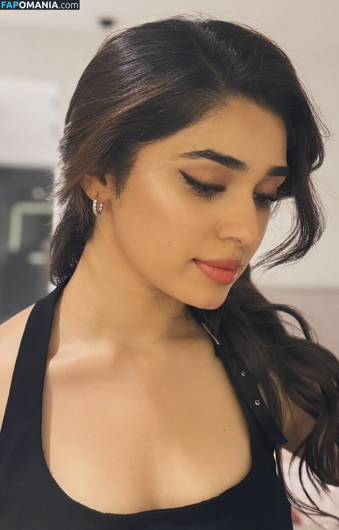 Krithi Shetty Nahý OnlyFans  Uniklá fotka #5