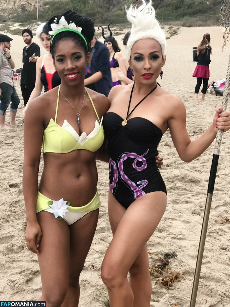 Krystina Arielle / https: / krystinaarielle Nahý OnlyFans  Uniklá fotka #5
