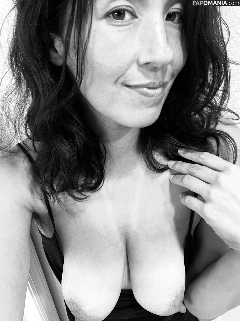 Kumi Omori / kumiomori / mommybodiesallday Nahý OnlyFans  Uniklá fotka #413