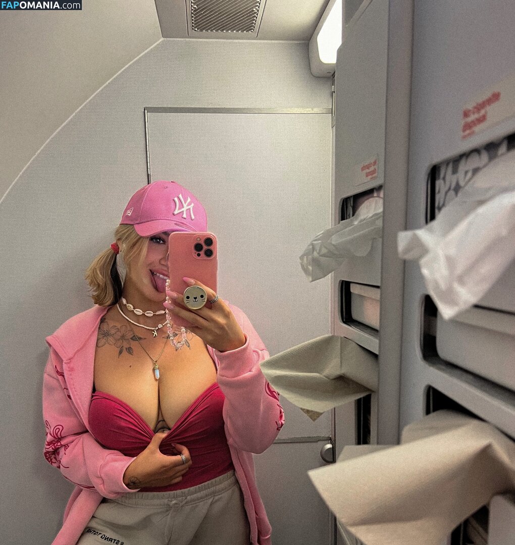 Kunshikitty Nahý OnlyFans  Uniklá fotka #1