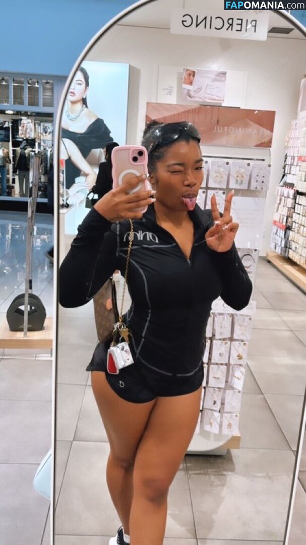Kyylareneee / kurlykyy / kurrlyyy / kyylarenee Nahý OnlyFans  Uniklá fotka #8