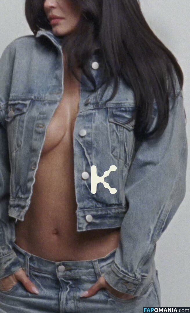 Kylie Jenner / kyliejenner / kyliejenner.2 Nahý OnlyFans  Uniklá fotka #61