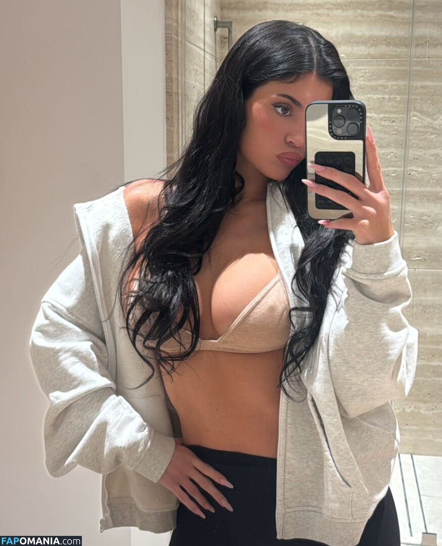 Kylie Jenner / https: / kyliejenner / kyliejenner.2 Nahý OnlyFans  Uniklá fotka #65