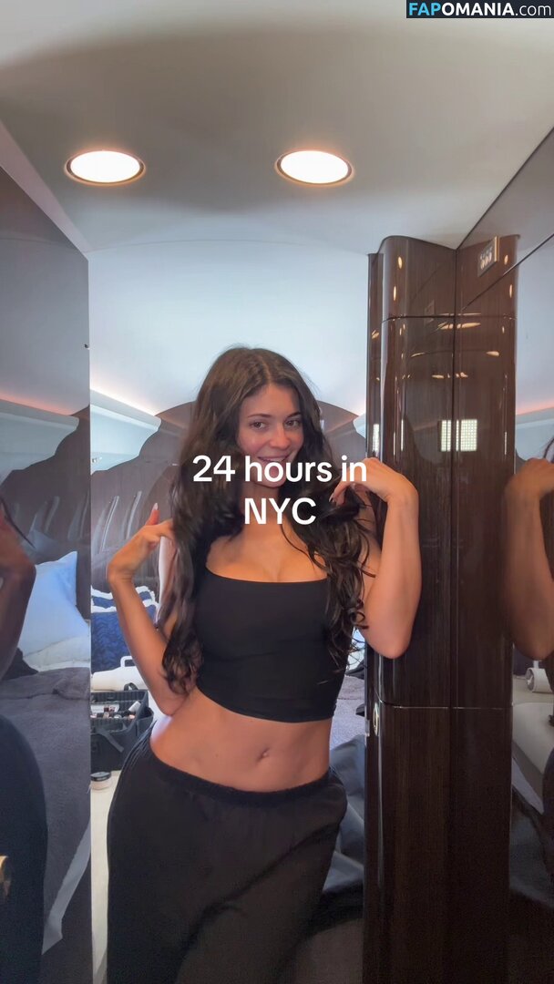 Kylie Jenner / https: / kyliejenner / kyliejenner.2 Nahý OnlyFans  Uniklá fotka #88
