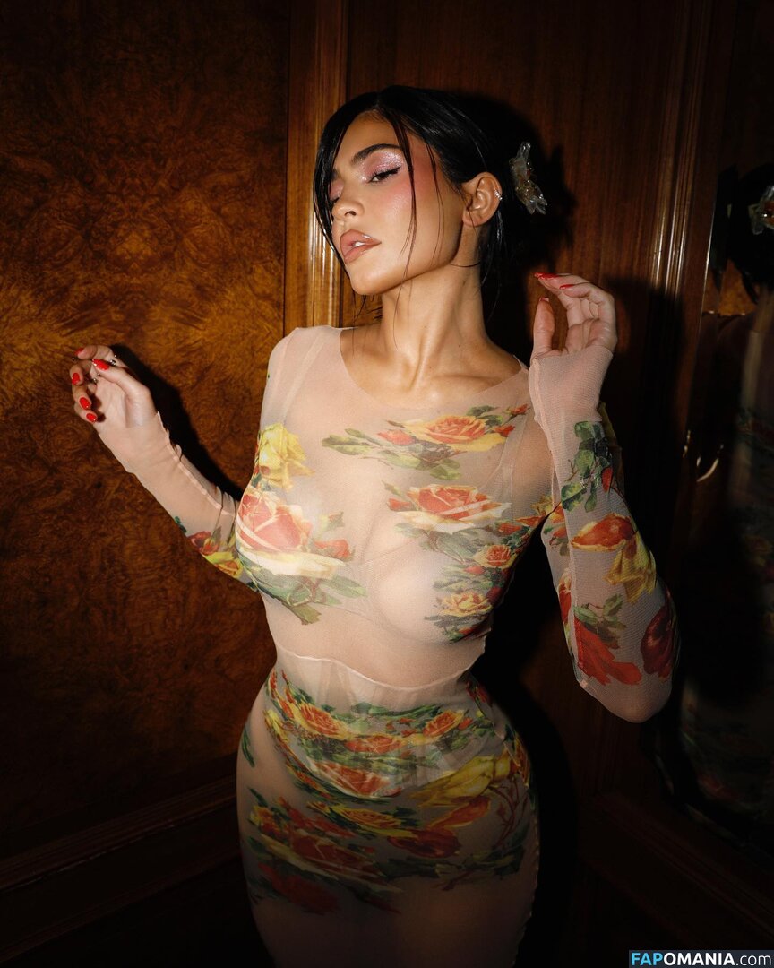 Kylie Jenner / https: / kyliejenner / kyliejenner.2 Nahý OnlyFans  Uniklá fotka #123
