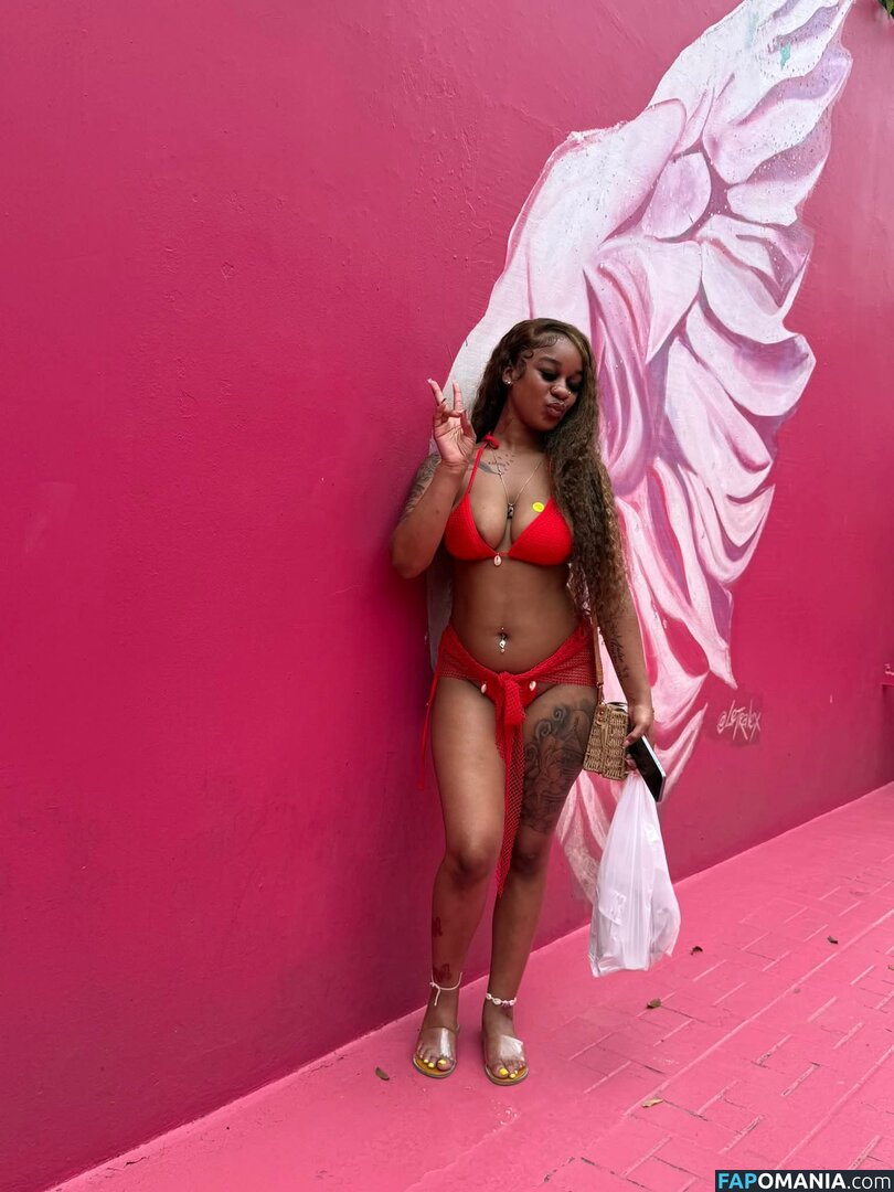 Kyra Kenya / kyaraa0 Nahý OnlyFans  Uniklá fotka #11