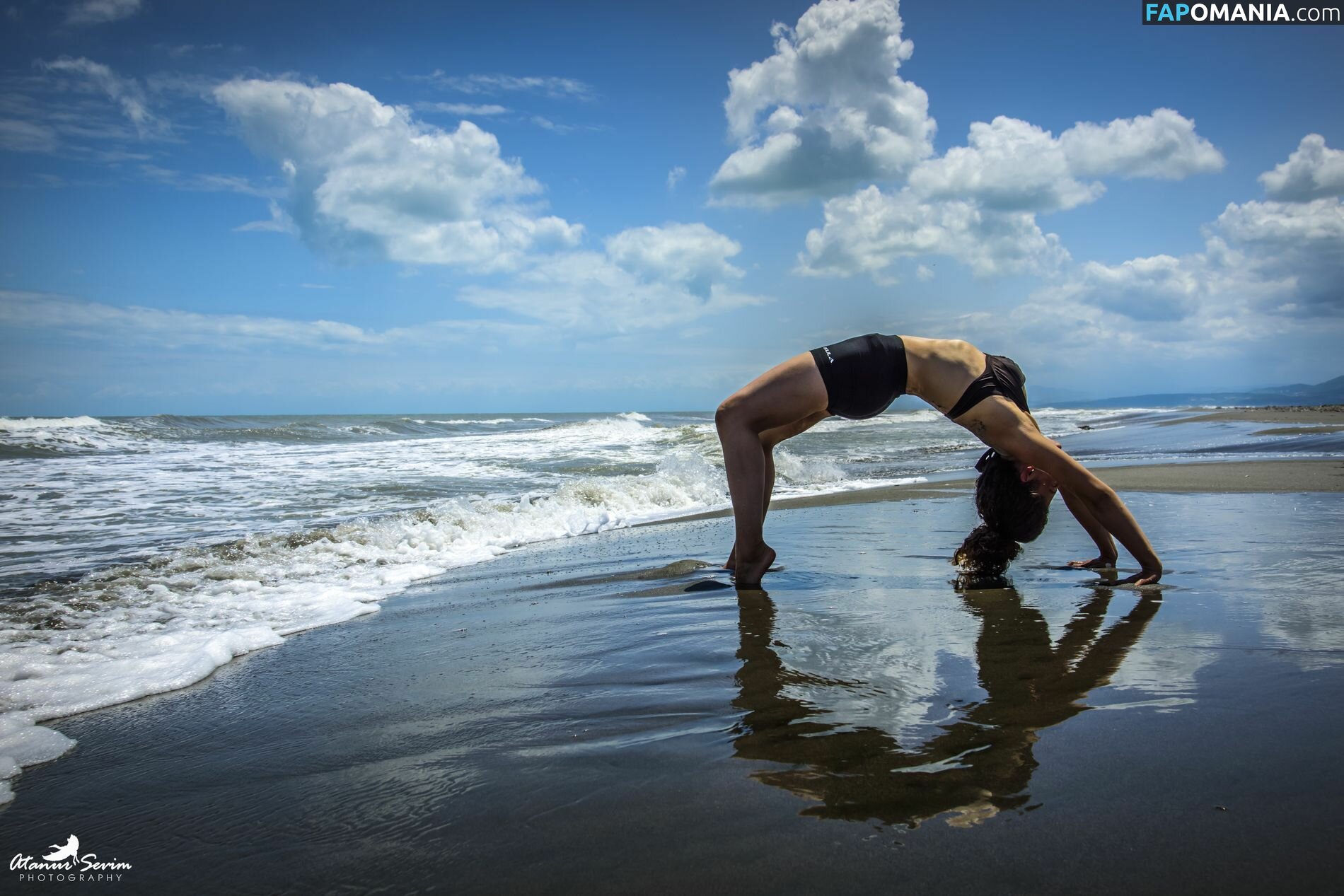 Lale Sezer / Lalesezer88 Nahý OnlyFans  Uniklá fotka #11