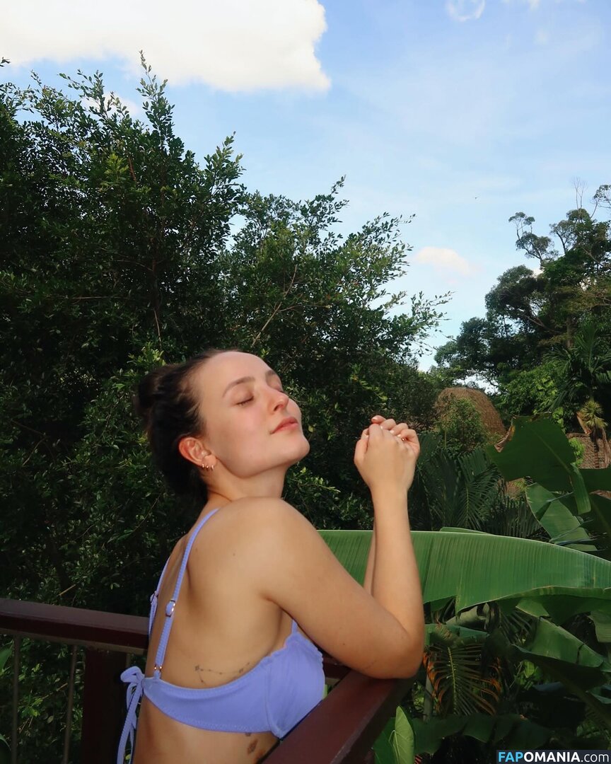 Larissa Manoela / https: / larimanoela / larissamanoela Nahý OnlyFans  Uniklá fotka #688