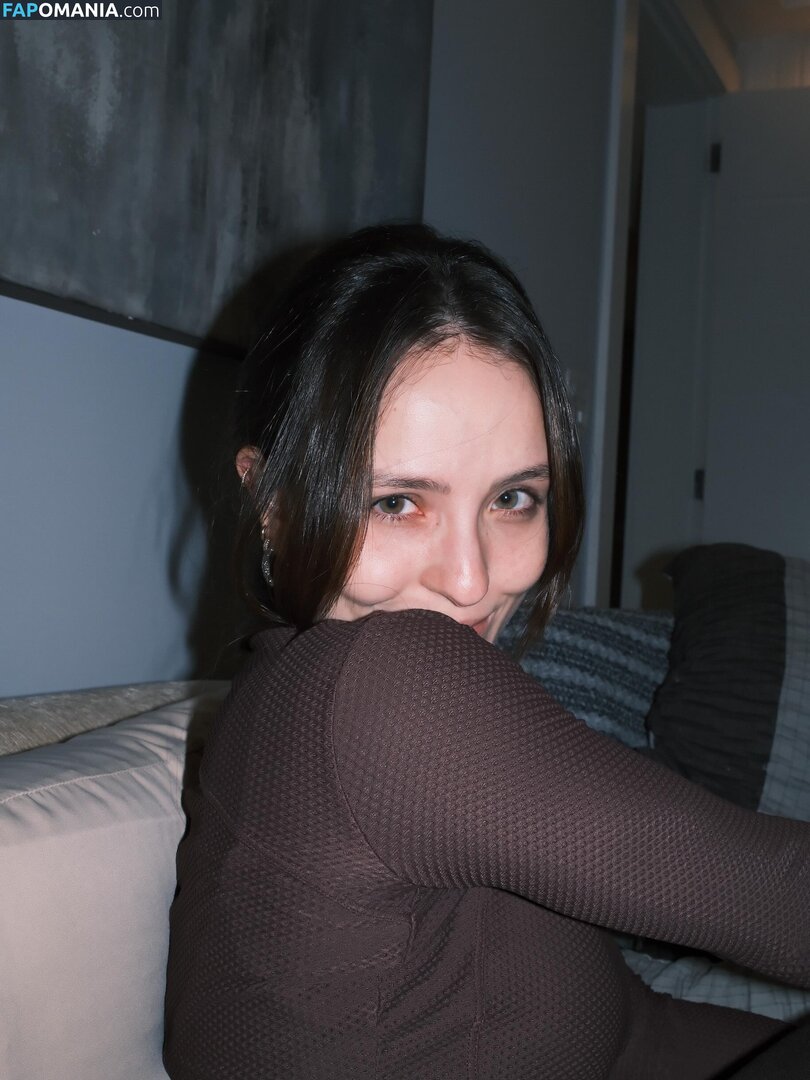 Larissa Manoela / https: / larimanoela / larissamanoela Nahý OnlyFans  Uniklá fotka #697
