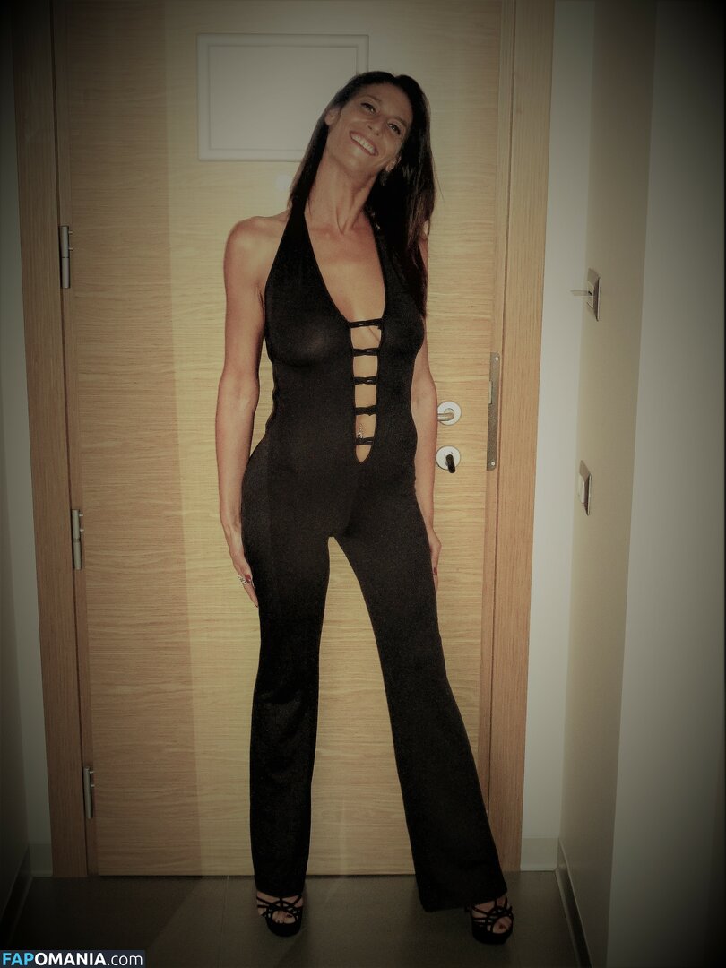 lasilvia.76 / lasilvia_76 Nahý OnlyFans  Uniklá fotka #59