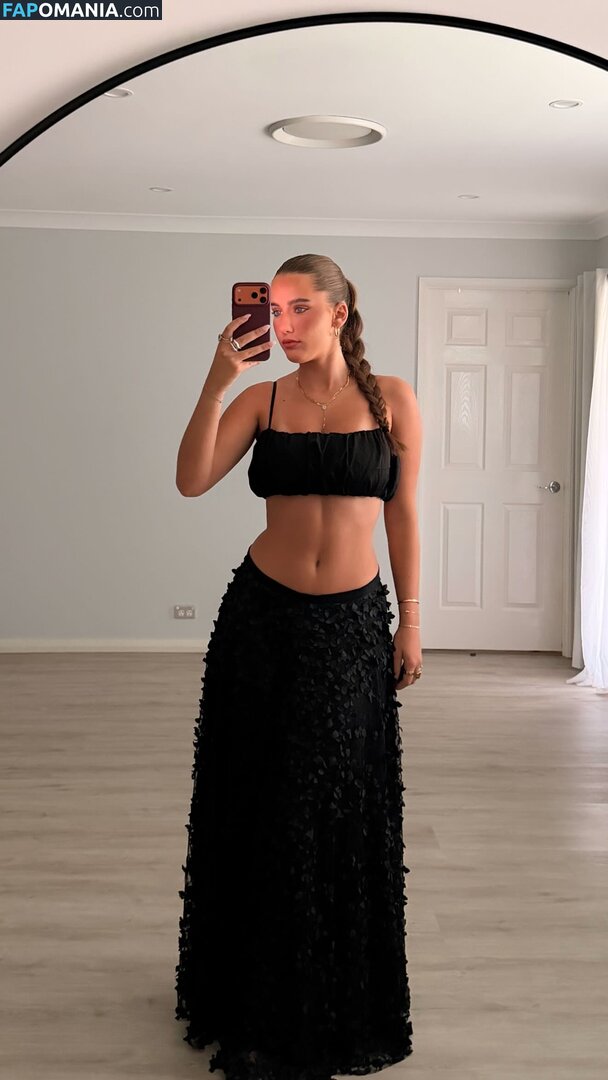 LAURA @lauramjj / lauramjj_ Nahý OnlyFans  Uniklá fotka #1