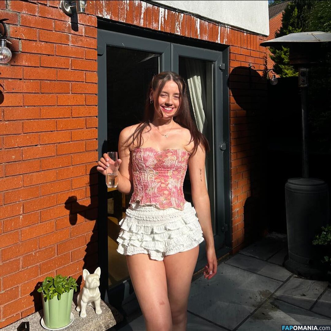 Laura Wilshaw / https: Nahý OnlyFans  Uniklá fotka #3