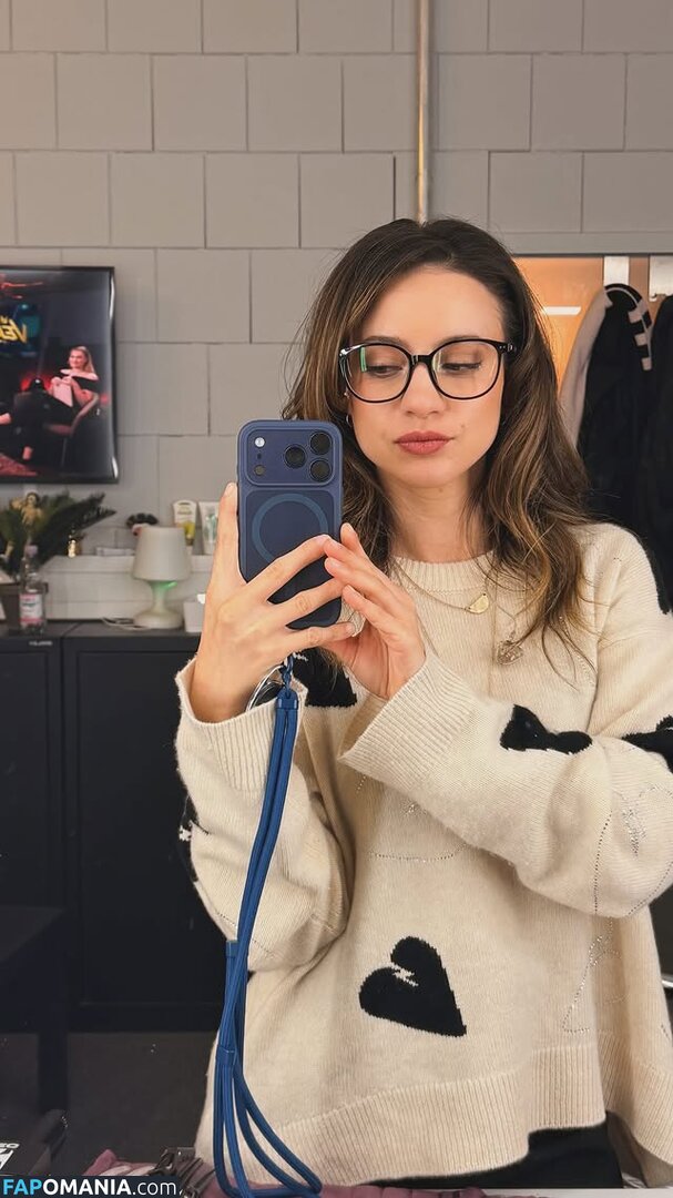 Laure Valée / laure_bv Nahý OnlyFans  Uniklá fotka #166