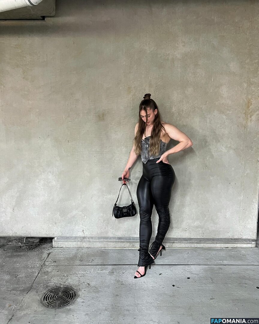 Lauren Rawls / cptlaurenfit Nahý OnlyFans  Uniklá fotka #1