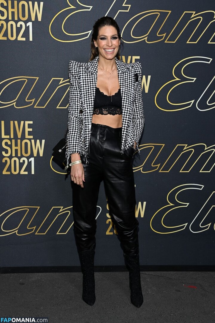 Laury Thilleman / laurythilleman Nahý OnlyFans  Uniklá fotka #6