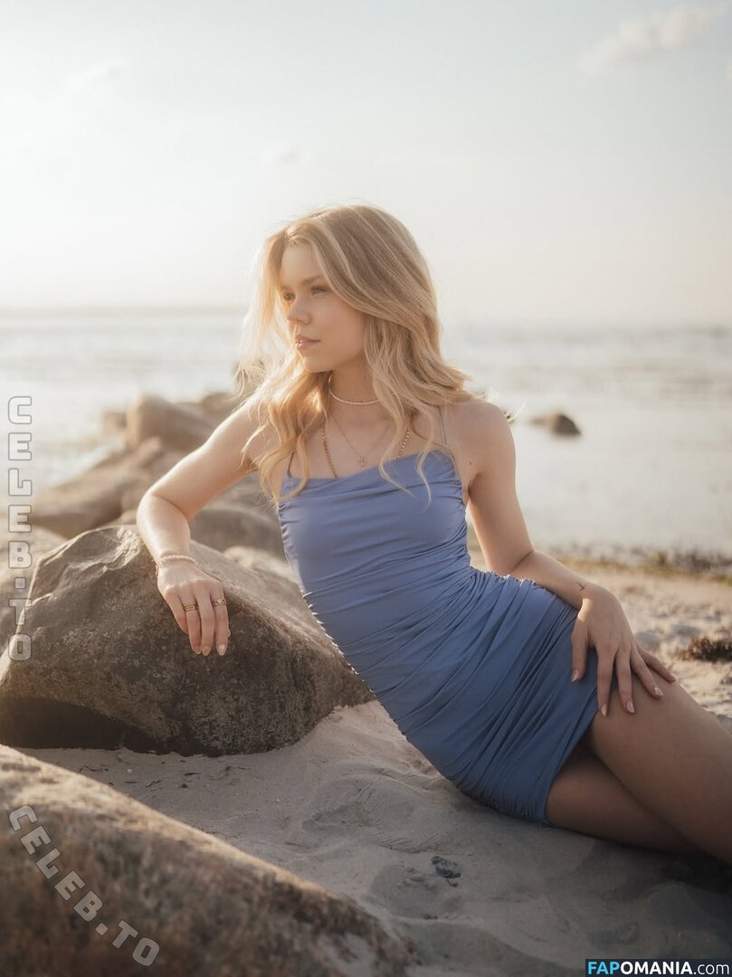 Lea Peach / Looskanal / lea / wifiloo_m Nahý OnlyFans  Uniklá fotka #802