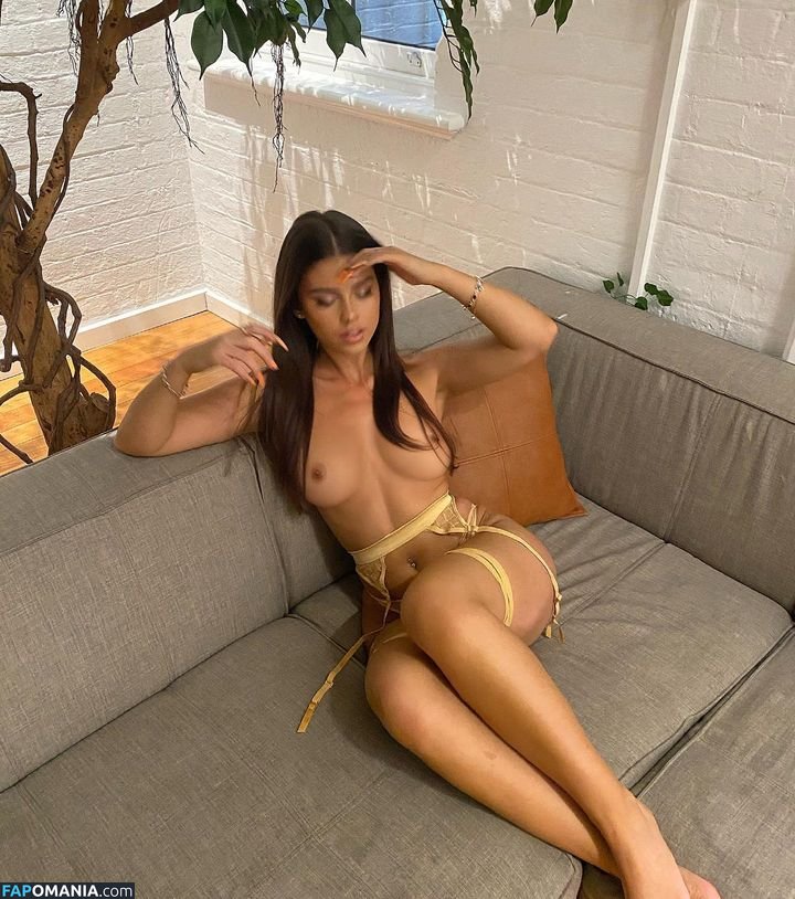 Leah Halton / leahhalton_ Nahý OnlyFans  Uniklá fotka #5