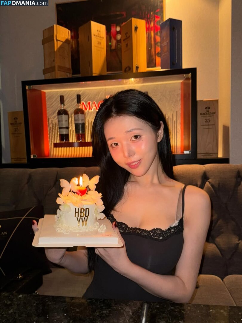 Lee Yeon-woo / yeonwooahh / yonu1201 / 이연우 | Yonu Kuro | yonu_kuro Nahý OnlyFans  Uniklá fotka #1