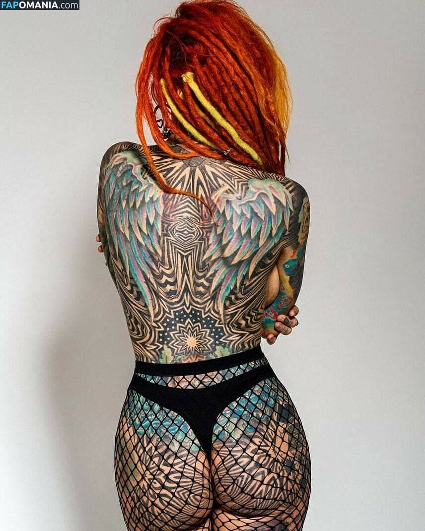 Infected Rain / Lena Scissorhands / LenaScissorHand / lenaanderson / lenascissorhands Nahý OnlyFans  Uniklá fotka #39