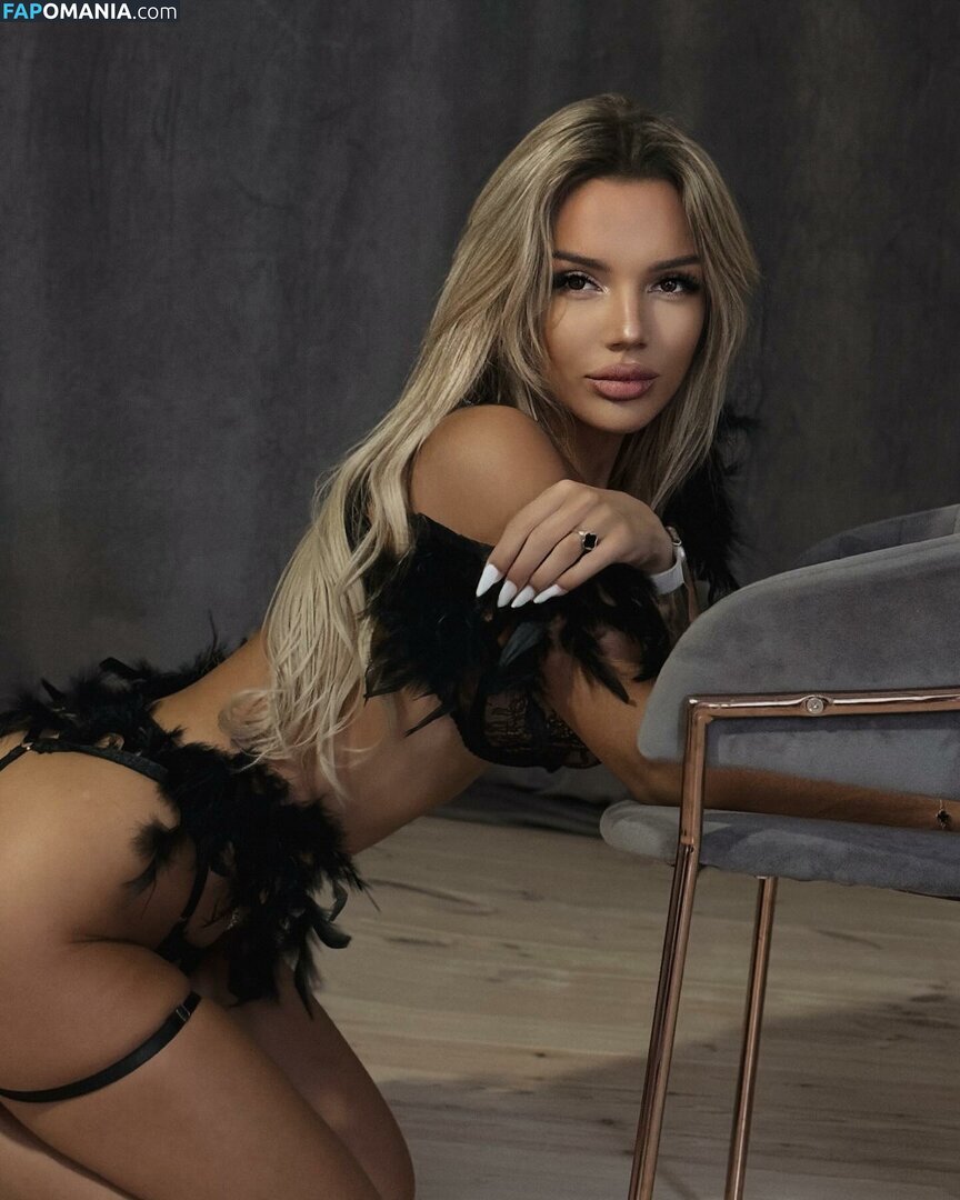 lera.koldomasova / lera_koldomasova_ / lera_lera_onlyfans Nahý OnlyFans  Uniklá fotka #6