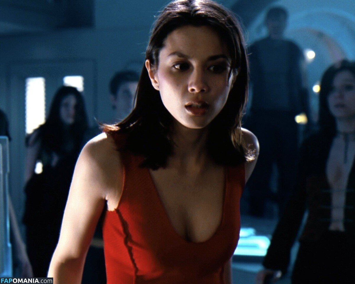 Lexa Doig Nahý OnlyFans  Uniklá fotka #16