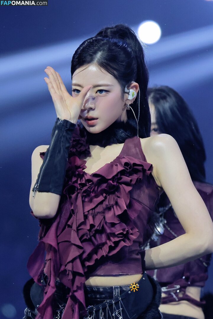Choi Ji-su / ITZY / lia_loves___ / 최지수 Nahý OnlyFans  Uniklá fotka #1