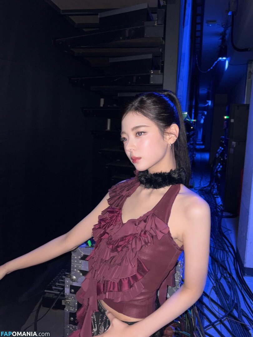 Choi Ji-su / ITZY / lia_loves___ / 최지수 Nahý OnlyFans  Uniklá fotka #5