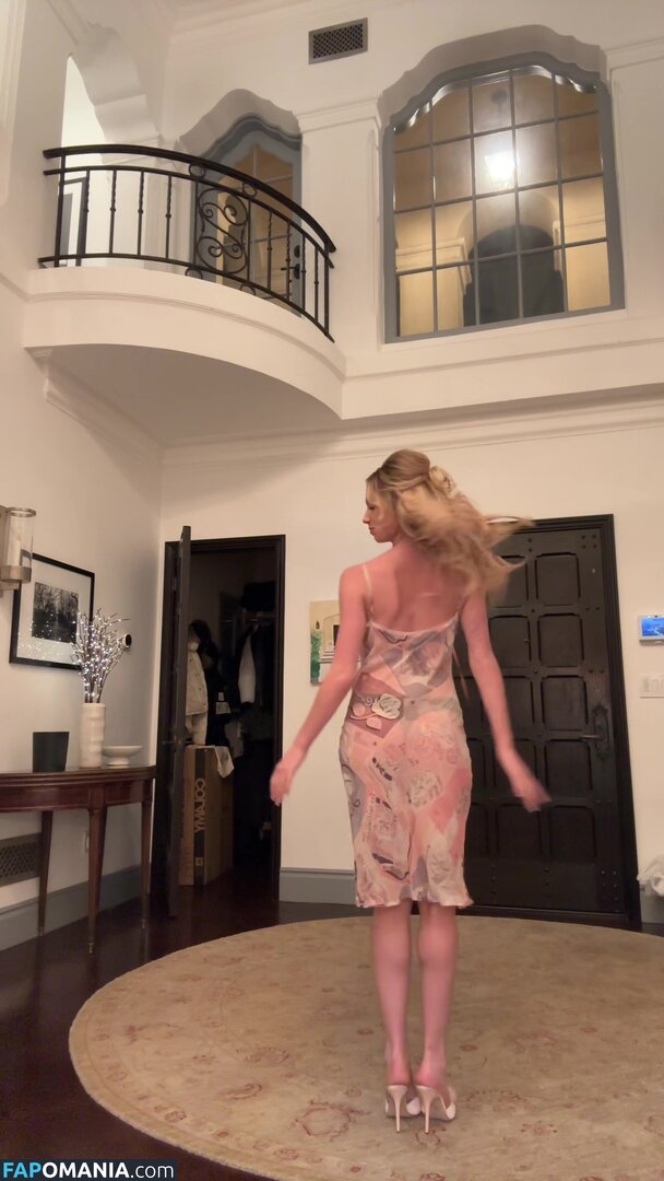 Lilia Buckingham / lilia Nahý OnlyFans  Uniklá fotka #10