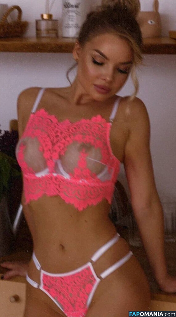 Liliya Hanusevich / han.liliya / liliya.han Nahý OnlyFans  Uniklá fotka #9