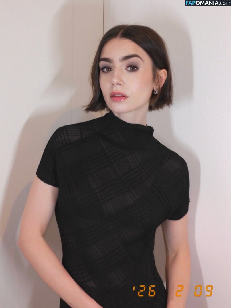 Lily Collins / lily_collins / lilyjcollins Nahý OnlyFans  Uniklá fotka #503