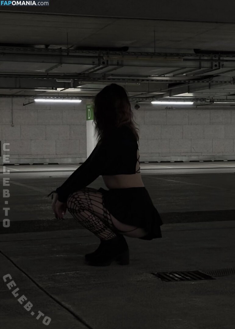 _linaa.wars_ Nahý OnlyFans  Uniklá fotka #6
