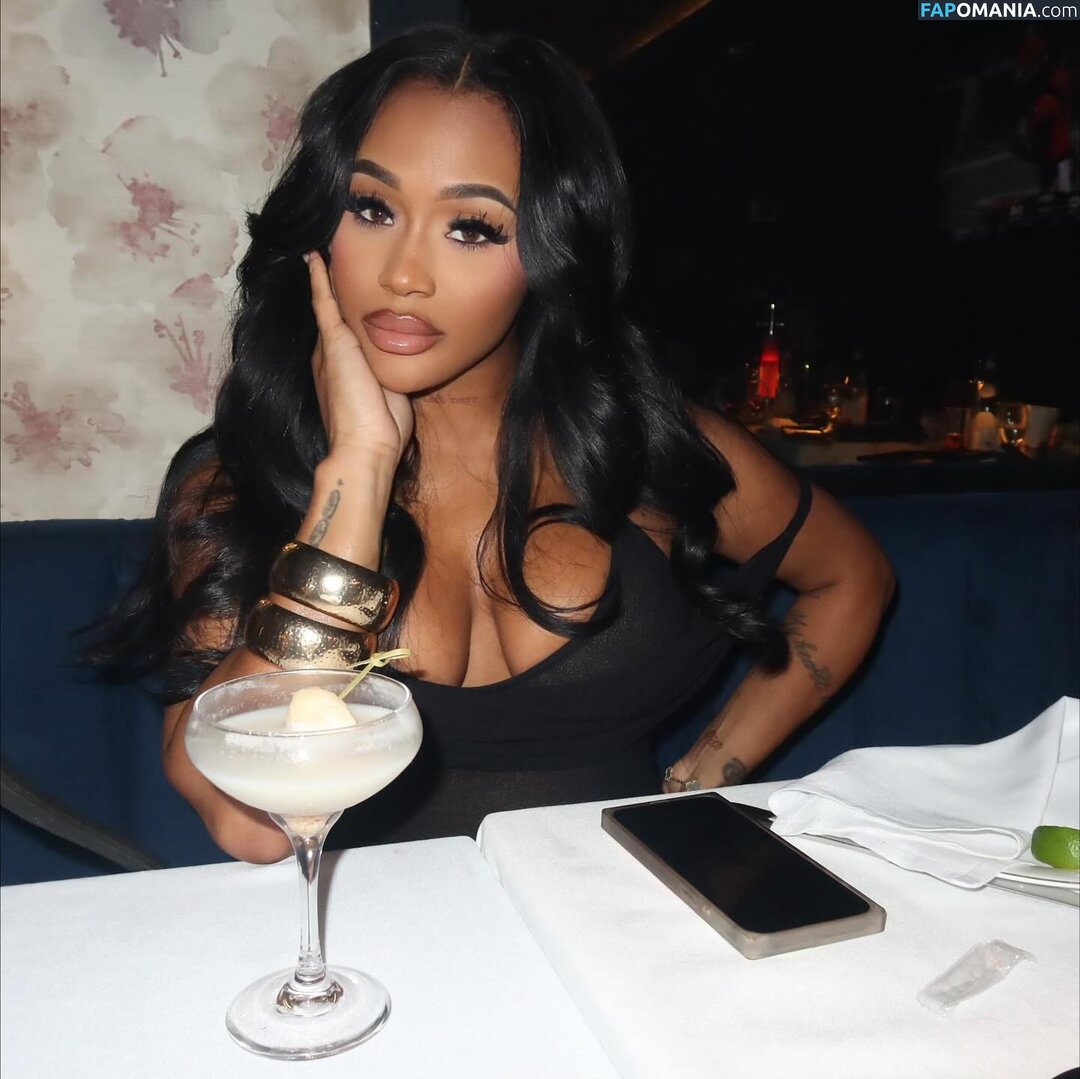 Lira Galore / Lira Mercer / lira_galore / liragalore Nahý OnlyFans  Uniklá fotka #1