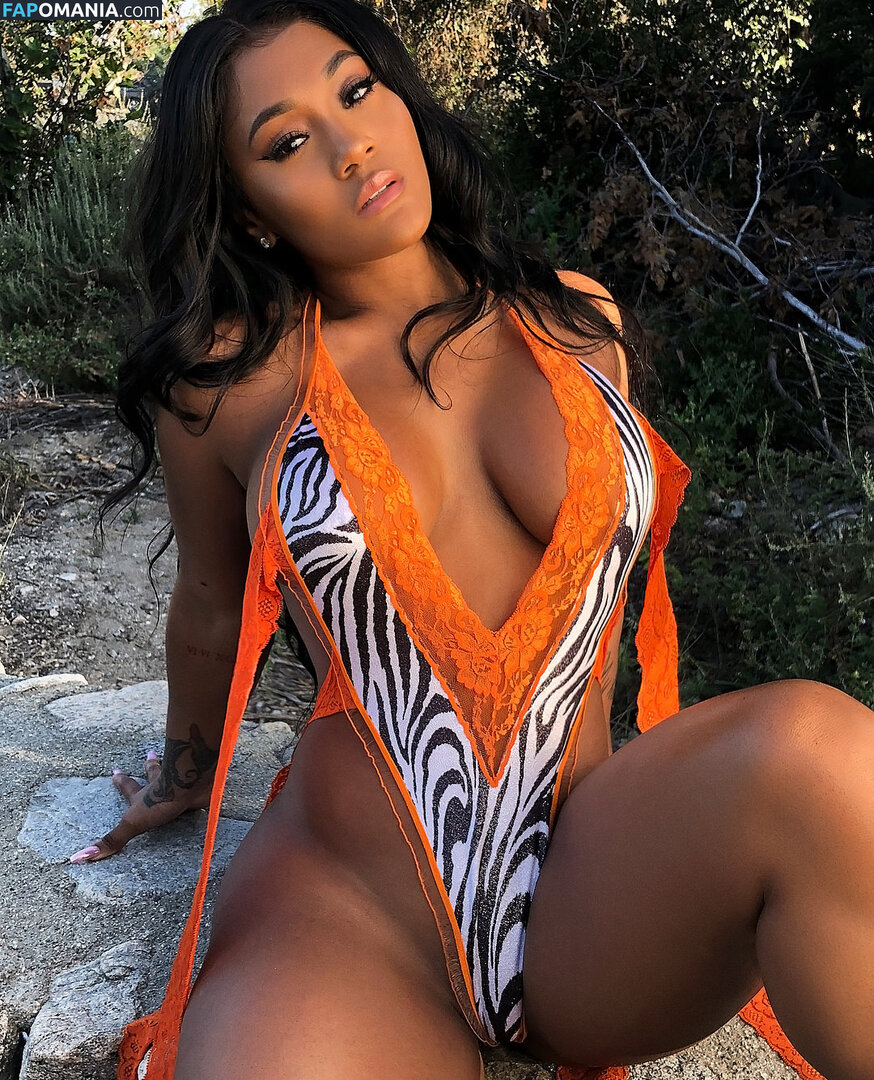 Lira Galore / Lira Mercer / lira_galore / liragalore Nahý OnlyFans  Uniklá fotka #13
