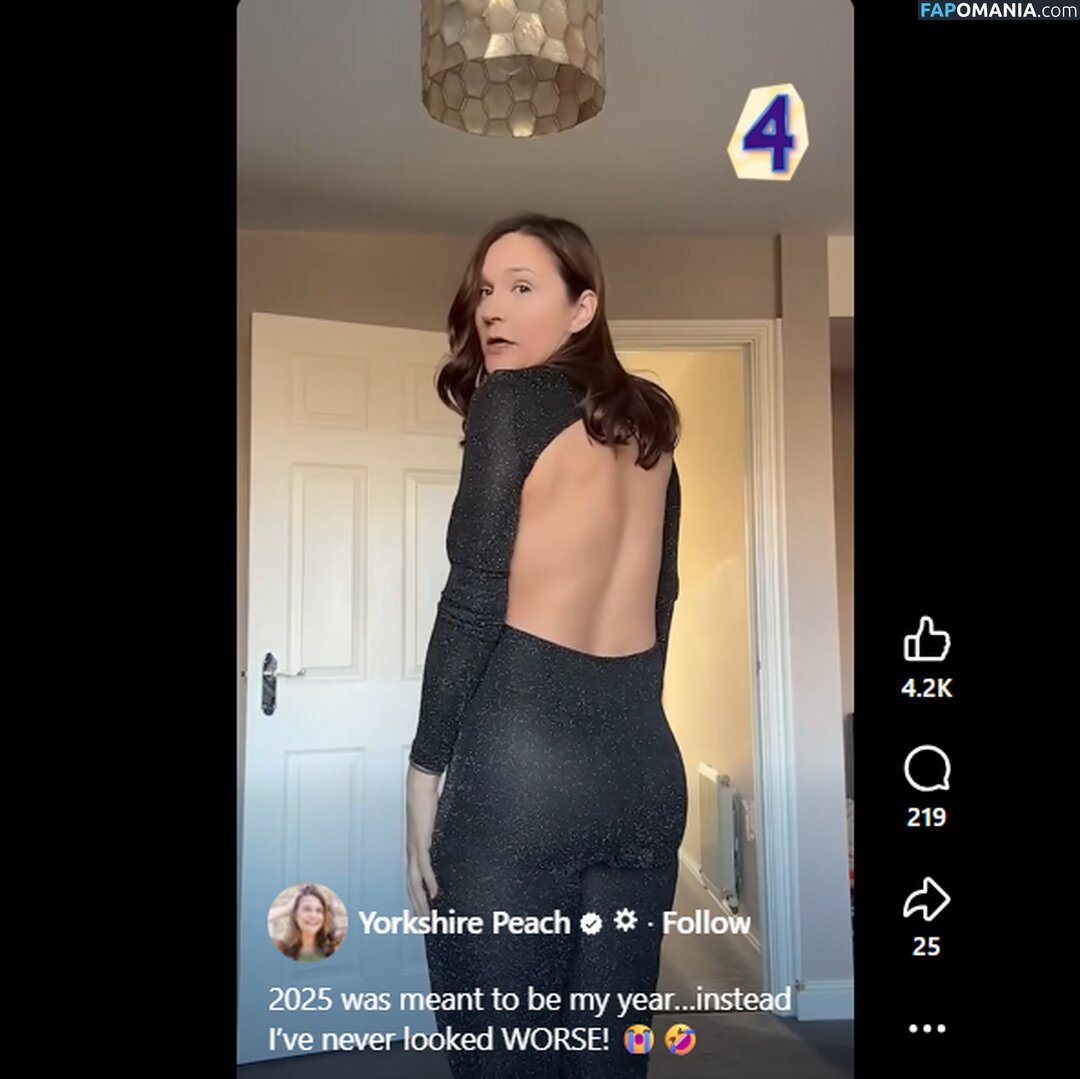Lisa Dollan / yorkshire_peach Nahý OnlyFans  Uniklá fotka #4