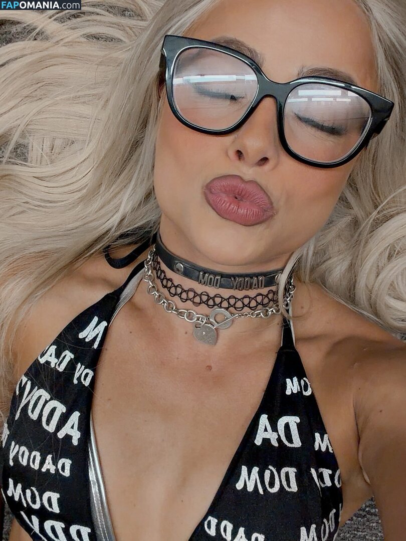 Liv Morgan / https: / yaonlylivvonce Nahý OnlyFans  Uniklá fotka #989