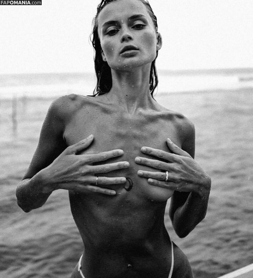 Lola Dikova / loladikovaa Nahý OnlyFans  Uniklá fotka #3