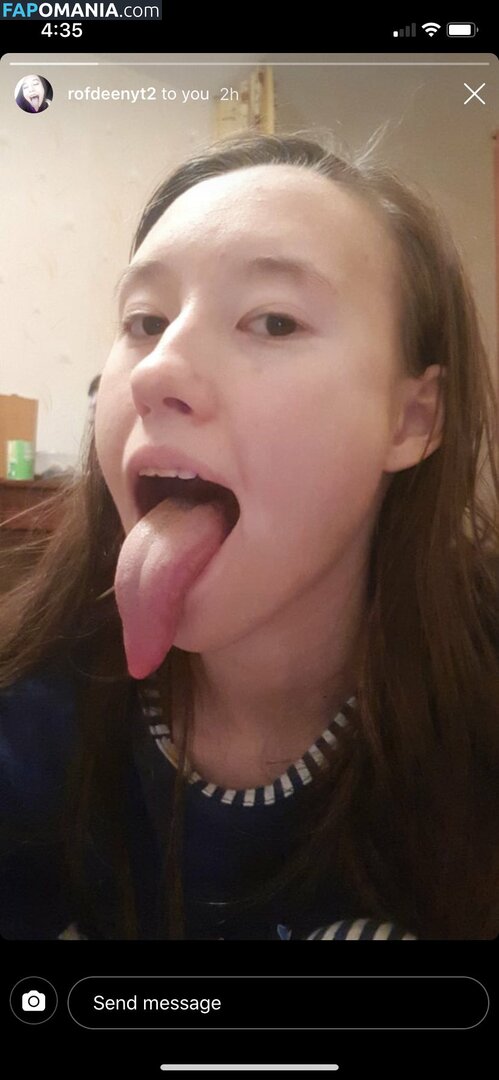 Long Tongue Fetish / _longtonguelewis / diqueentongue / longtonguelewis Nahý OnlyFans  Uniklá fotka #245