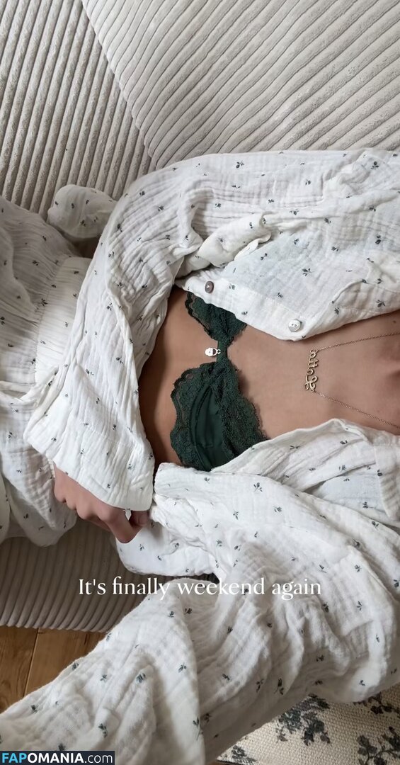 Lotta Emilie Stichler / lottastichler Nahý OnlyFans  Uniklá fotka #9