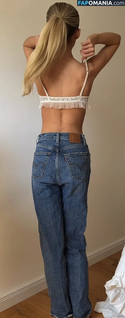 Lotta Emilie Stichler / lottastichler Nahý OnlyFans  Uniklá fotka #22