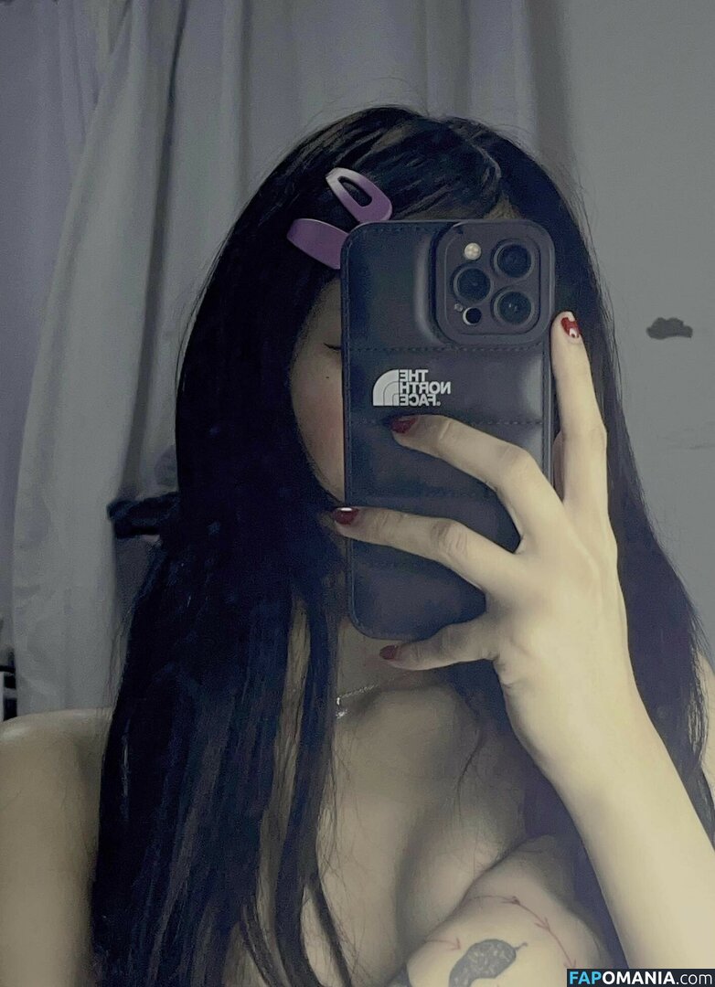 Lilith / Lou Aenlle / llthidk Nahý OnlyFans  Uniklá fotka #97