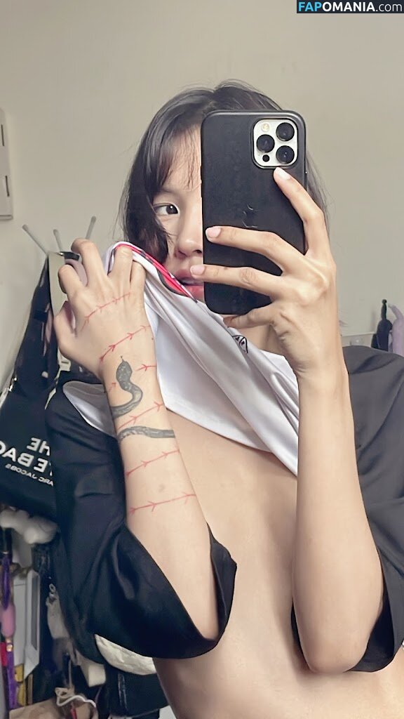 Lilith / Lou Aenlle / llthidk Nahý OnlyFans  Uniklá fotka #98