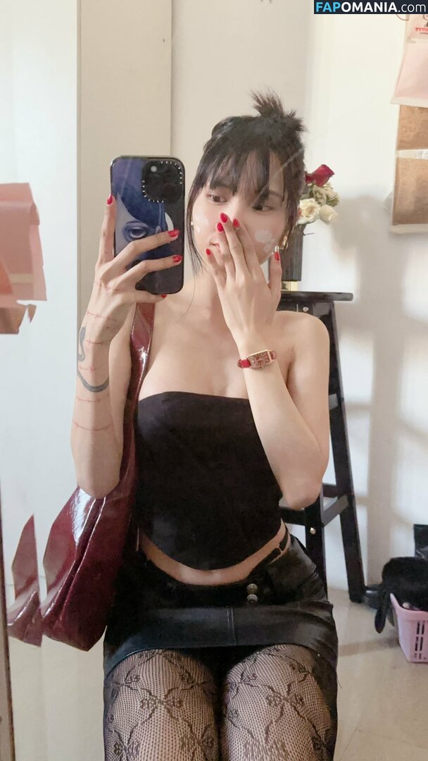 Lilith / Lou Aenlle / llthidk Nahý OnlyFans  Uniklá fotka #173