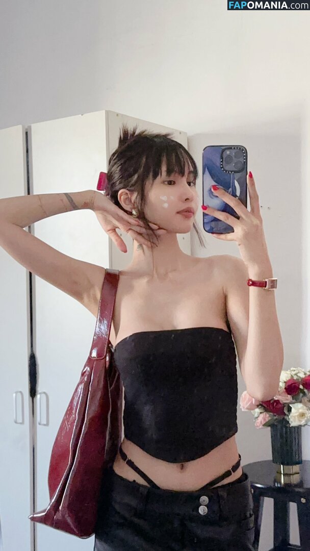 Lilith / Lou Aenlle / llthidk Nahý OnlyFans  Uniklá fotka #174