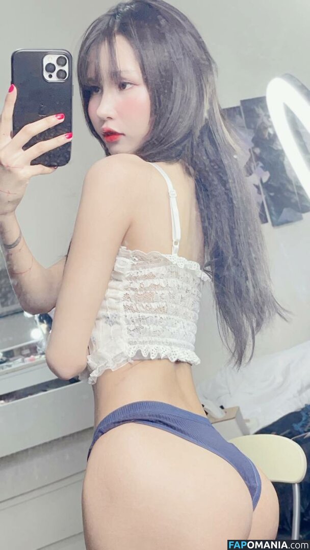 Lilith / Lou Aenlle / llthidk Nahý OnlyFans  Uniklá fotka #231