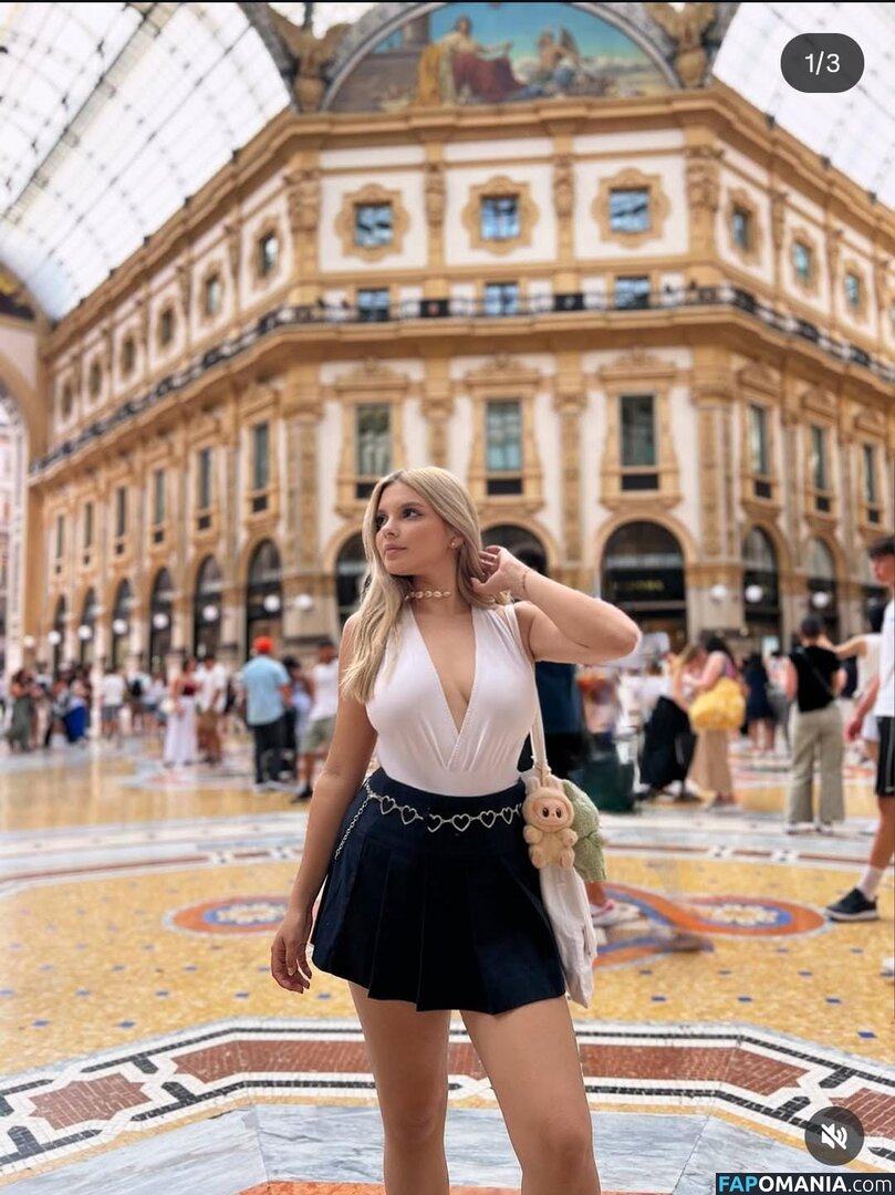 Luana Shinya / luanashinya Nahý OnlyFans  Uniklá fotka #2
