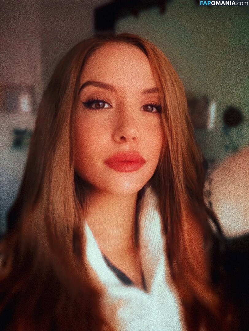 Lucy Afrodite / Lucy Hermafrodite / lucy_afrodite / lucyprz__ Nahý OnlyFans  Uniklá fotka #2