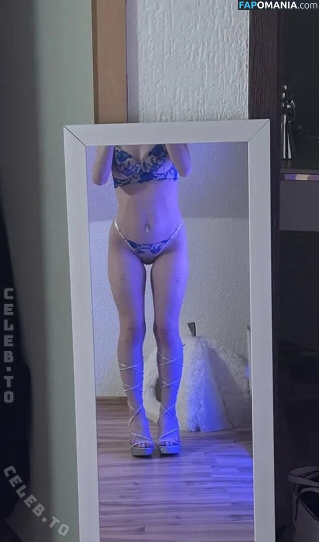Lucy Müller / https: / luisaahartmann / luisaamachtfaxxen / luisahartmann Nahý OnlyFans  Uniklá fotka #6