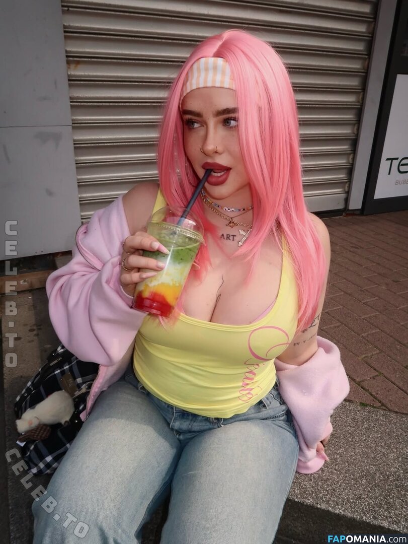Luisa Früh / frluuisa Nahý OnlyFans  Uniklá fotka #5